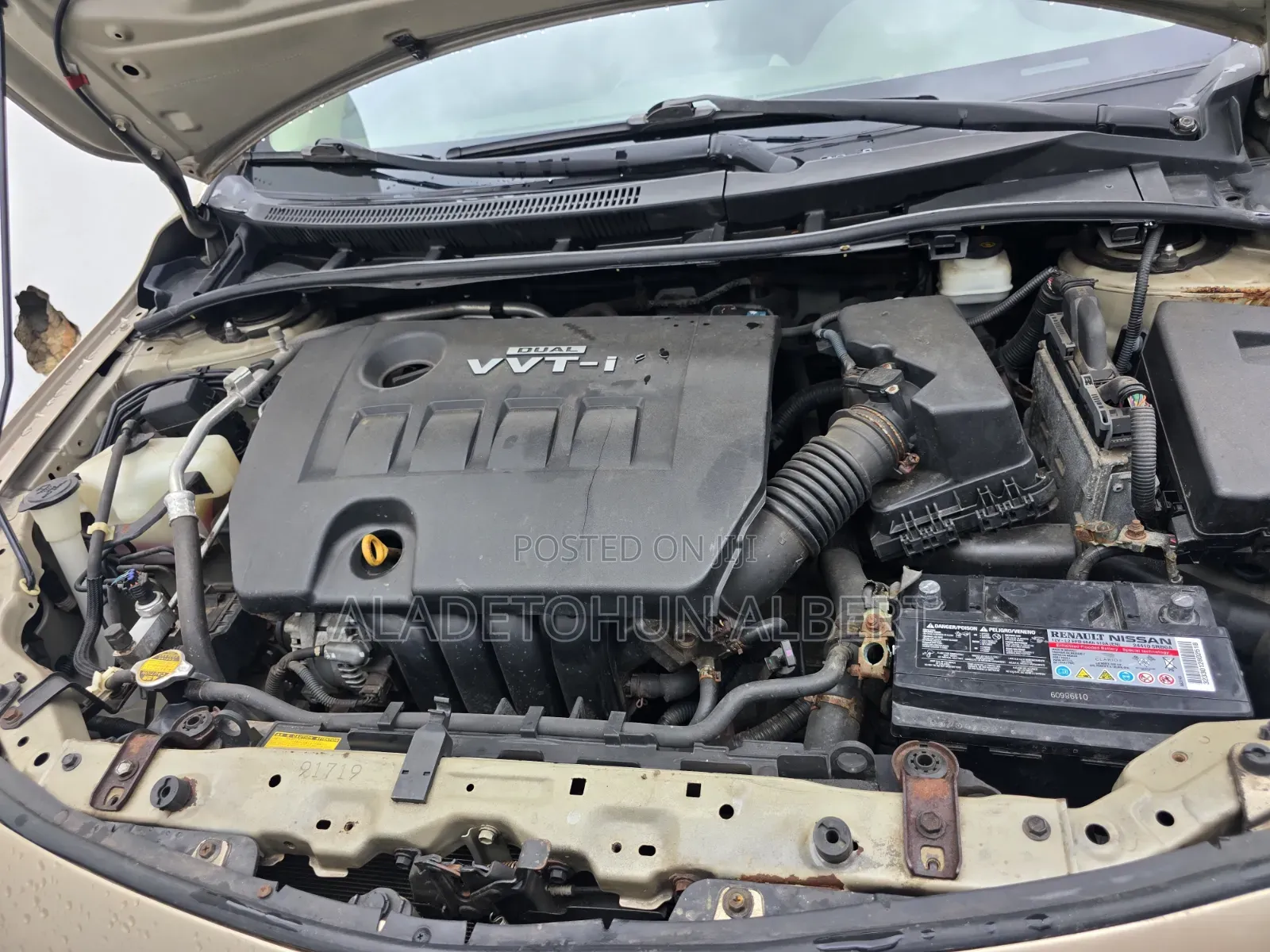 Toyota Corolla 2009 Gold