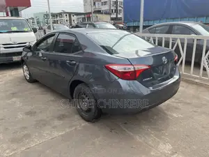 Toyota Corolla LE Premium 4dr Sedan (1.8L 4cyl CVT) 2016 Gray
