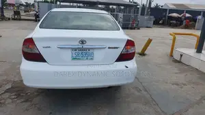 Toyota Camry LE 4dr Sedan (2.4L 4cyl 4A) 2004 White
