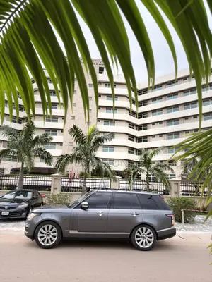 Land Rover Range Rover Vogue 2015 Beige