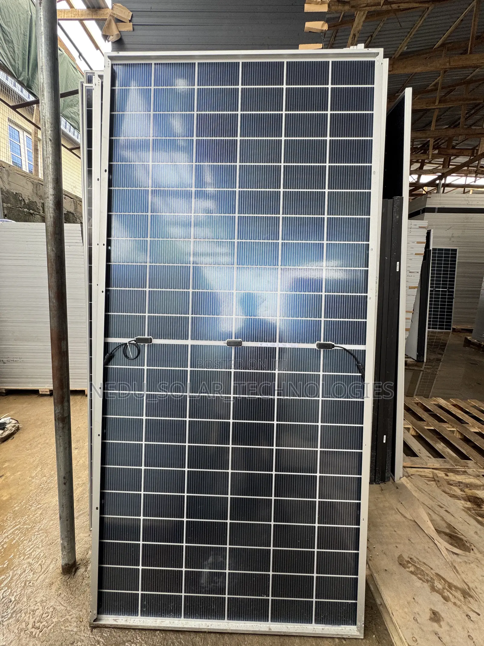 LONGi 650W N-Type Anti-Shading Bifacial Solar Panel
