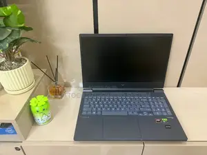 Laptop HP Victus 16 16GB AMD Ryzen 7 SSD 1T