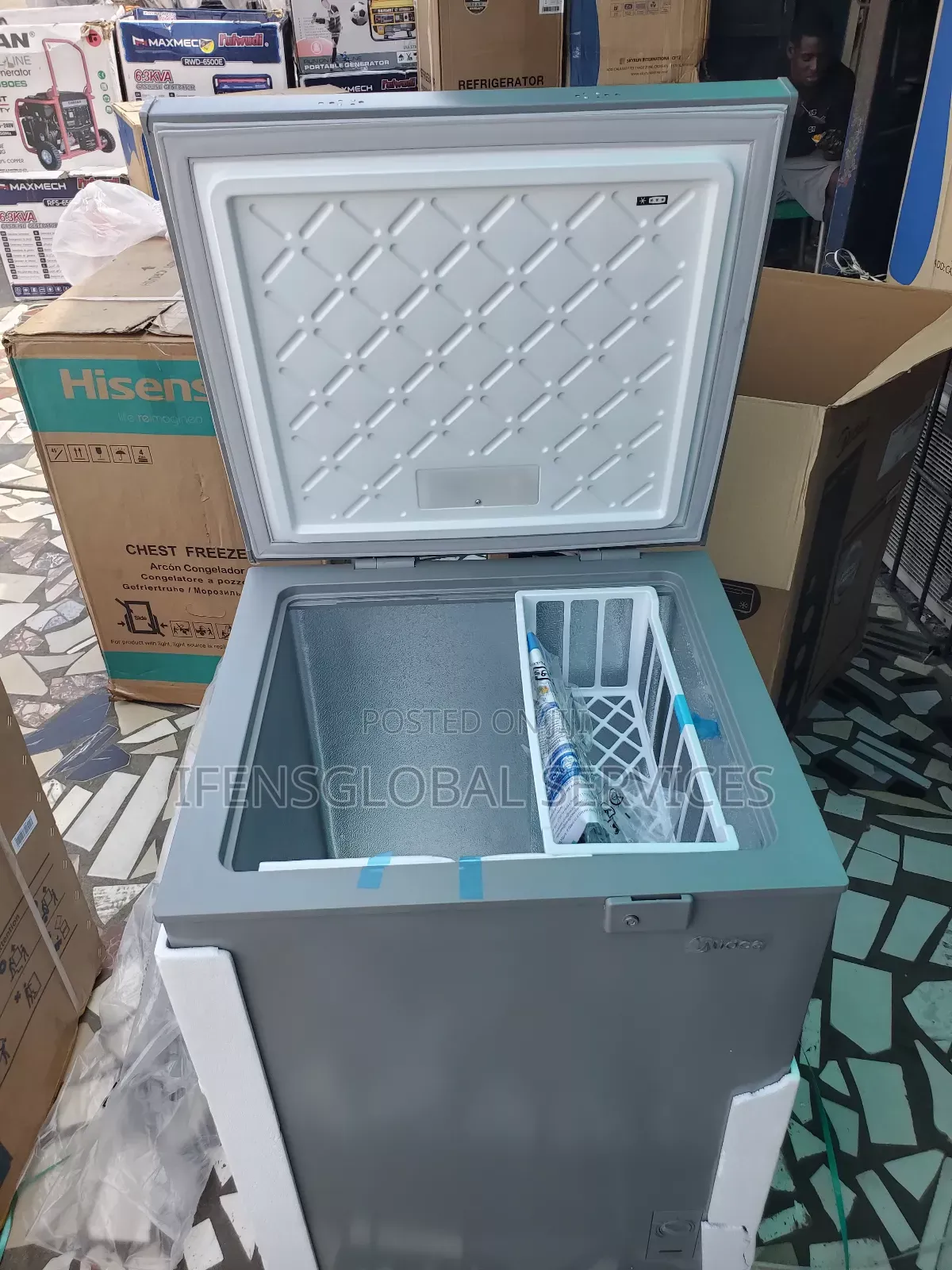 2feet Midea Chest Freezer