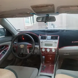 Toyota Camry 2010 Gold