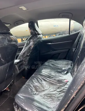 Toyota Camry SE FWD 2020 Black