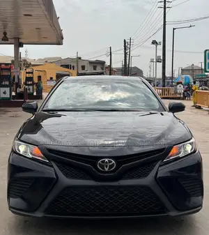 Toyota Camry SE FWD 2020 Black