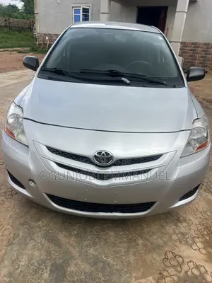Toyota Yaris 2009 Silver