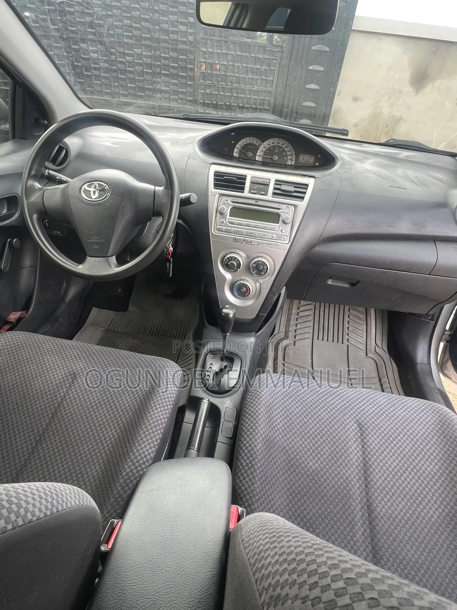 Toyota Yaris 2009 Silver