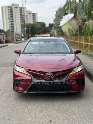 Toyota Camry XSE FWD (2.5L 4cyl 8AM) 2018 Red
