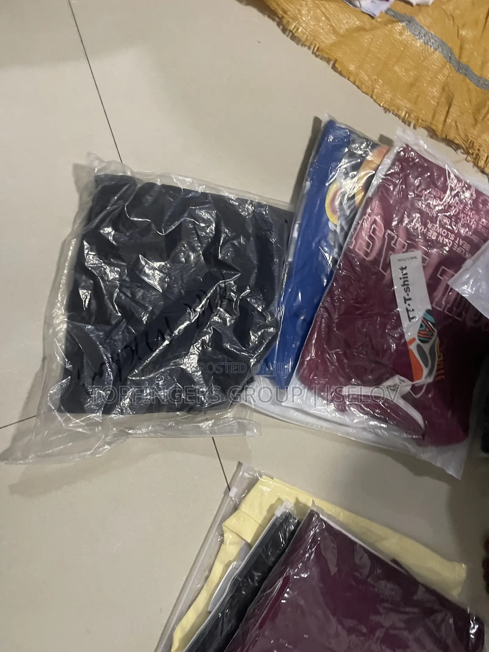 400g Unisex Polo Shirts. Pattern and Plain Available