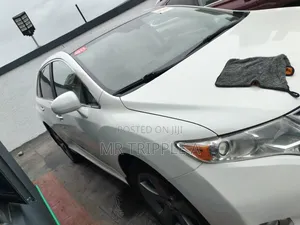 Toyota Venza 2010 White