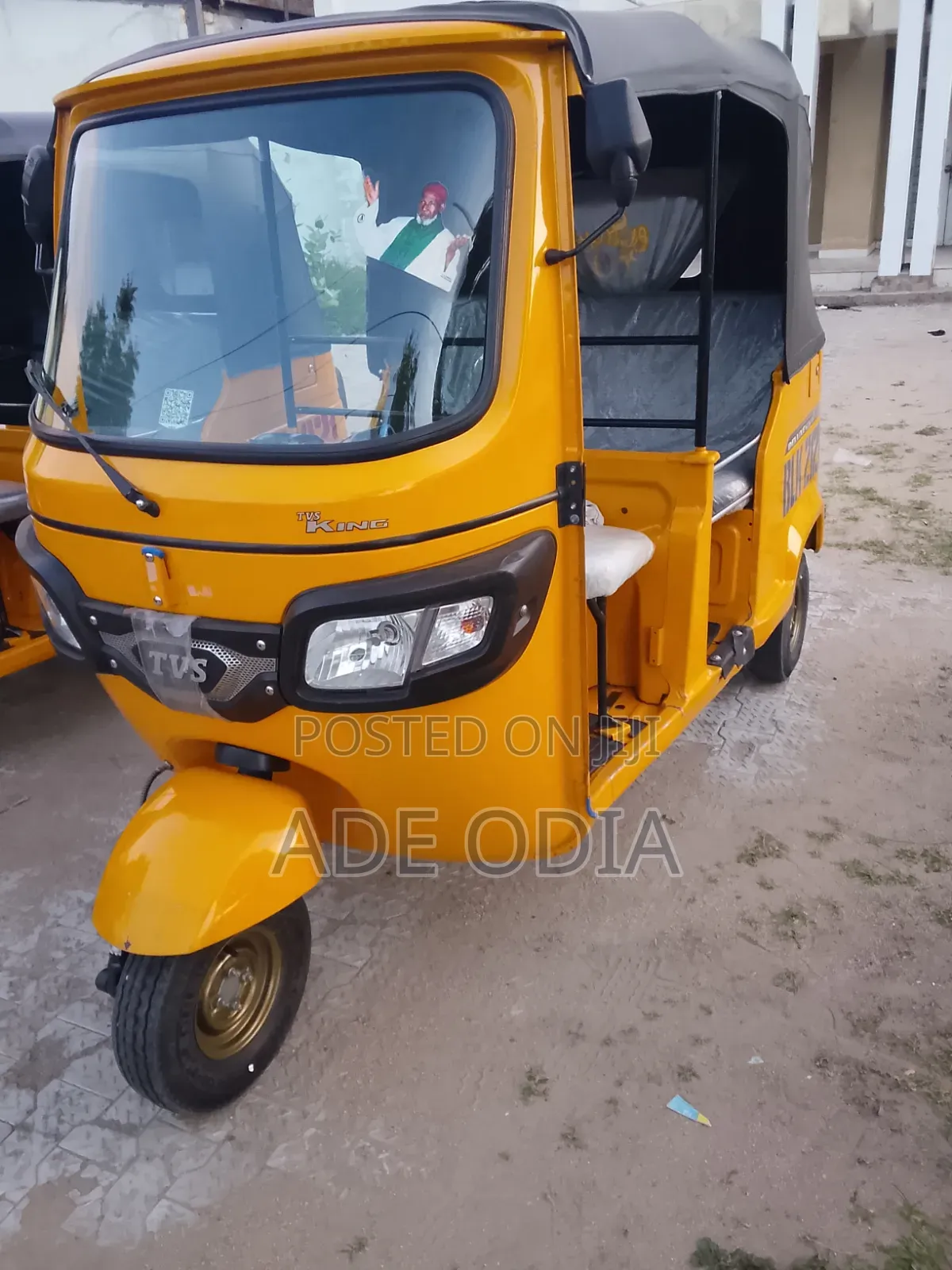 TVS King Deluxe Plus iTouch Start 2025 Yellow