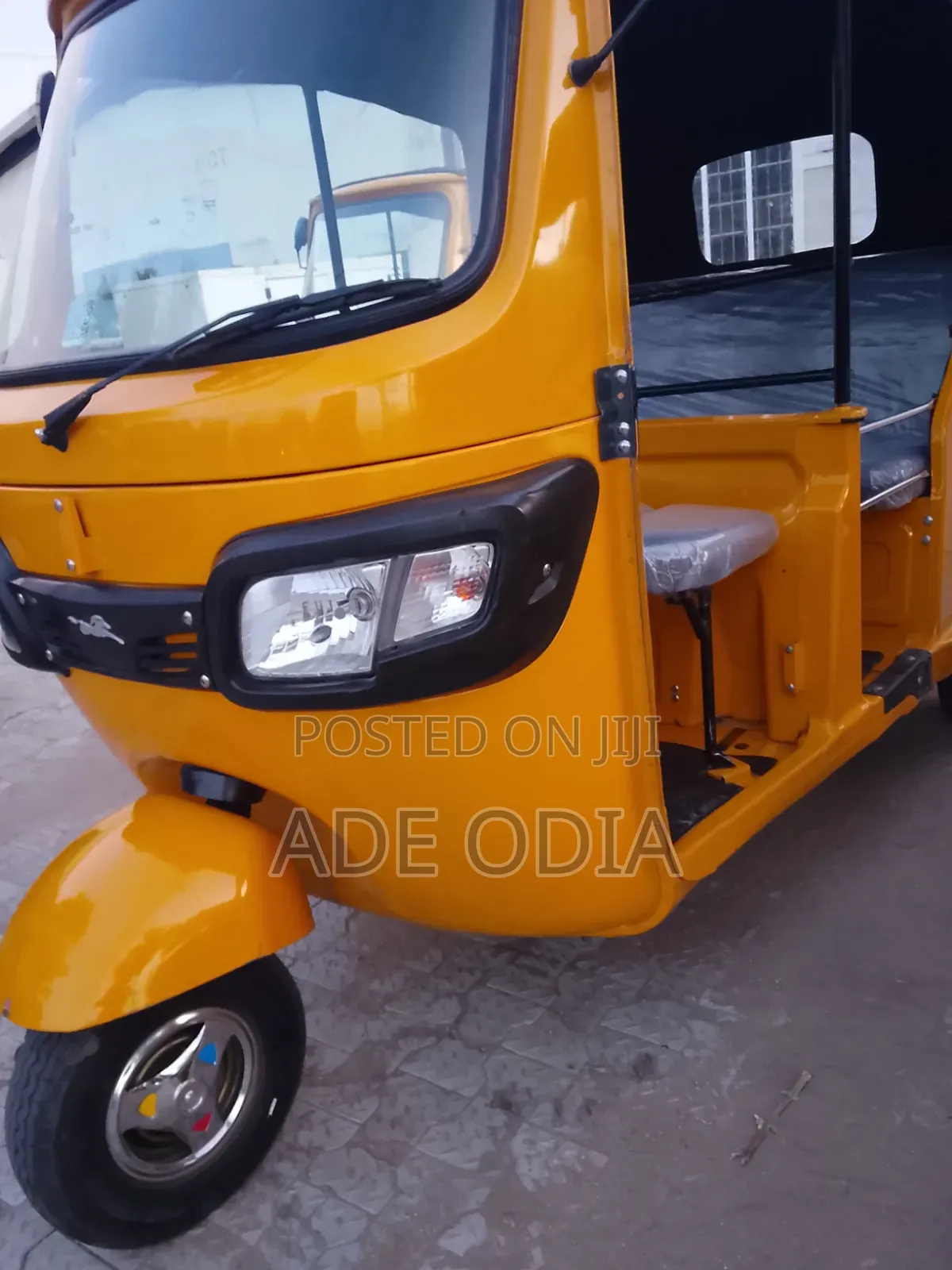 TVS King Deluxe Plus iTouch Start 2025 Yellow