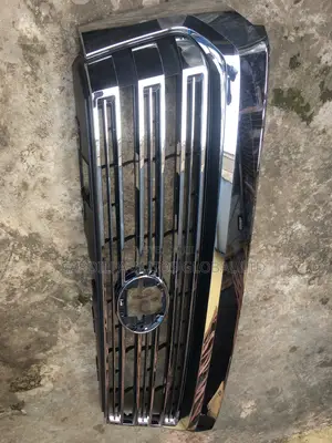Front Grille Toyota Tundra 2018