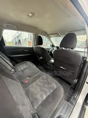 Nissan Rogue SV 4dr SUV AWD (2.5L 4cyl CVT) 2014 Silver