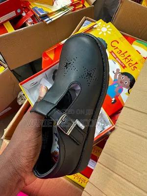 Quality Light Weight Sole Crabkids Girl Shoe 618475