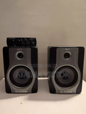M-Audio BX5 Studio Monitors