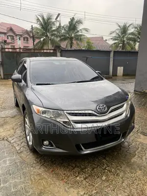 Toyota Venza LE 2012 Gray