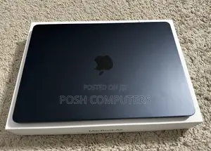 Laptop Apple MacBook Air 2024 M3 16GB Apple M3 SSD 512GB