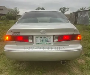 Toyota Camry 2002 Silver