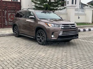 Toyota Highlander Limited 4x2 V6 (3.5L 6cyl 8A) 2017 Brown