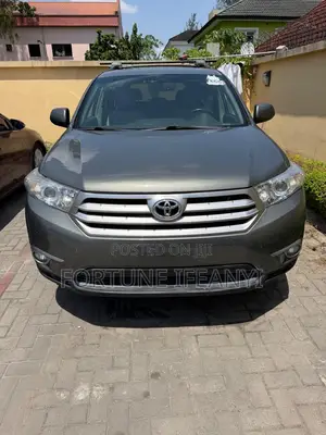 Toyota Highlander 2012 Gray
