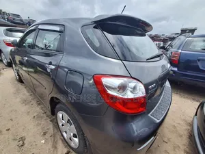 Toyota Matrix 2010 Gray