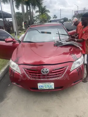 Toyota Camry XLE 4dr Sedan (2.4 4cyl 5A) 2008 Red