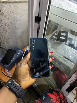 Huawei P20 128 GB Blue