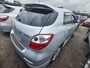 Toyota Matrix 2011 Silver
