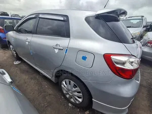 Toyota Matrix 2011 Silver