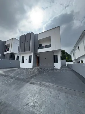 4bdrm Duplex in Jericho Gra for sale