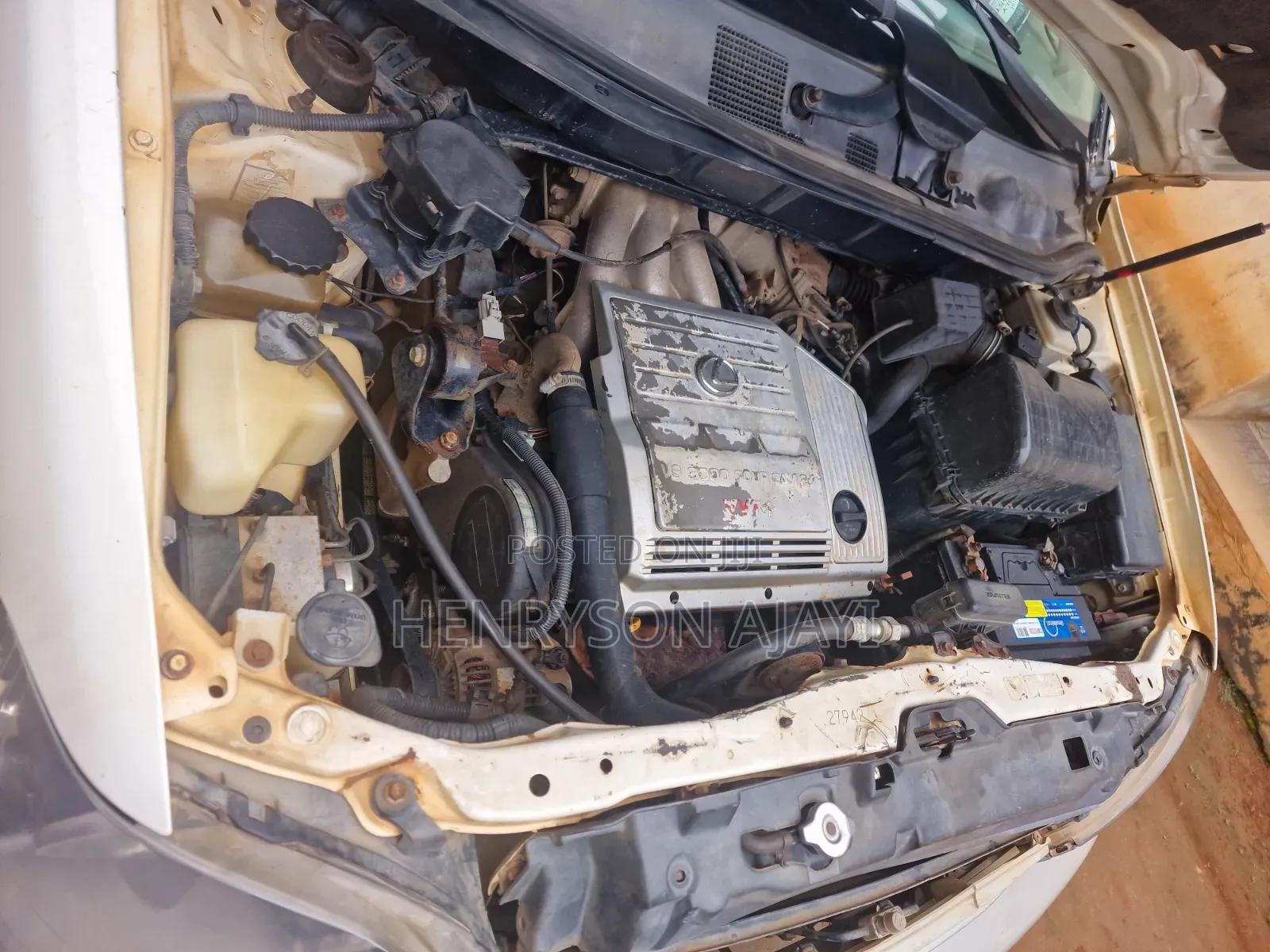 Lexus RX 2000 White