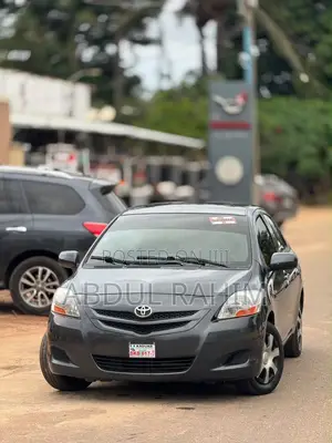 Toyota Yaris 1.0 VVT-i 2007 Gray