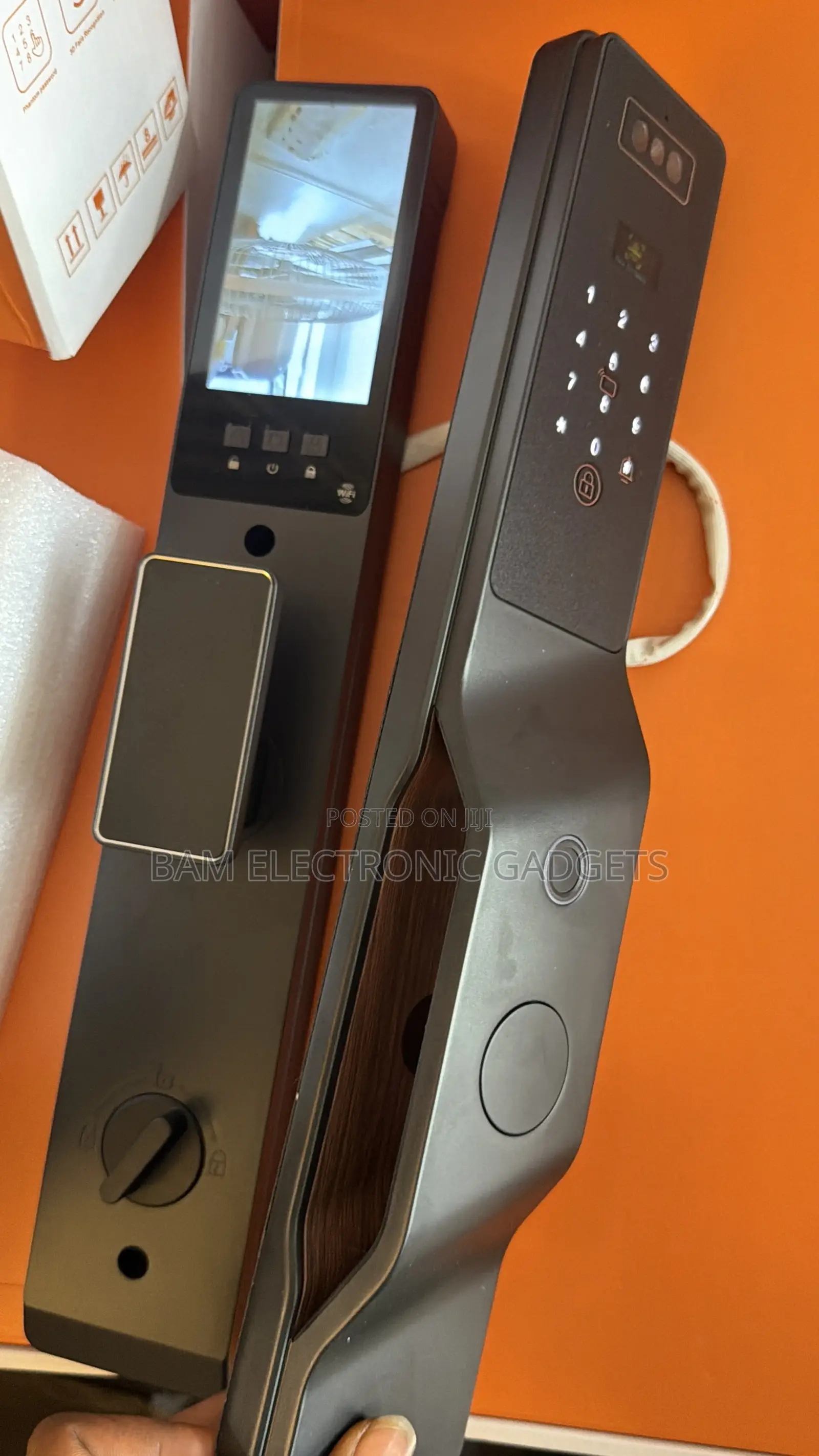 Tuya SmartLock - With Camera and Face Unlock