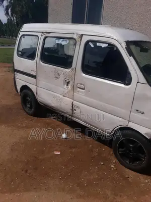 Suzuki Every 2004 White