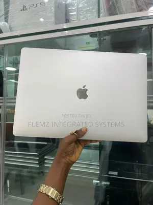 Laptop Apple MacBook Pro 2017 16GB Intel Core i7 SSD 1T