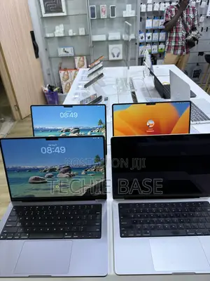 Laptop Apple MacBook Pro 2021 M1 16GB Apple M1 Pro SSD 512GB