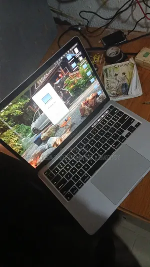 Laptop Apple MacBook Pro 2020 8GB Apple M1 SSD 256GB