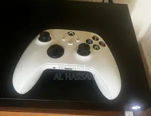Xbox One X – Powers On, Displays “No Signal” (For Repair or Parts)