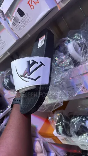 Premium Unisex Carton Slides, Comfortable and Durable