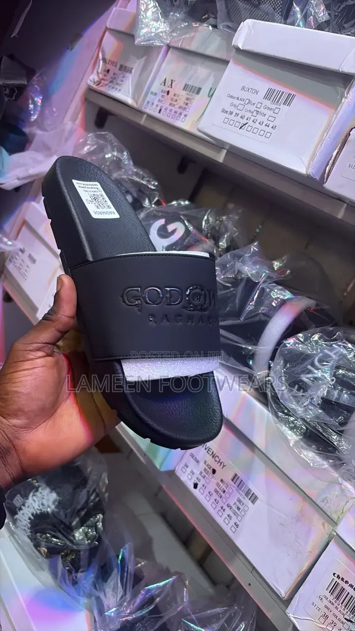 Premium Unisex Carton Slides, Comfortable and Durable