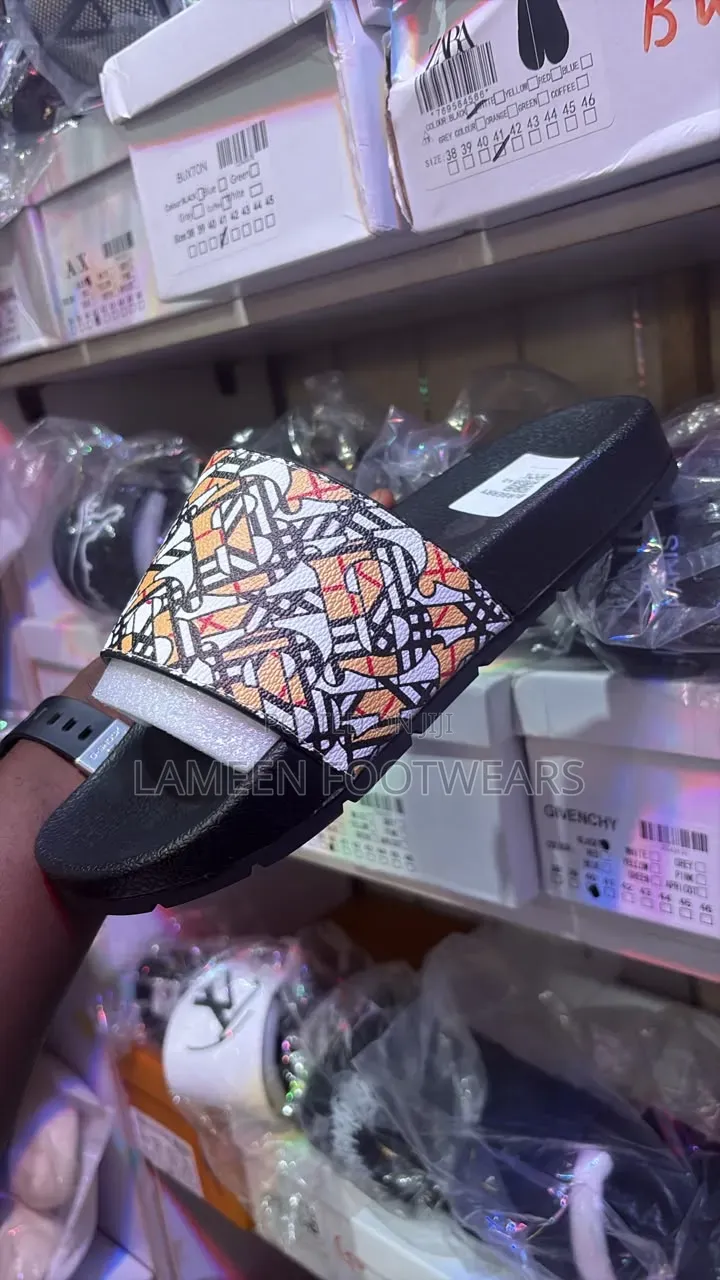Premium Unisex Carton Slides, Comfortable and Durable