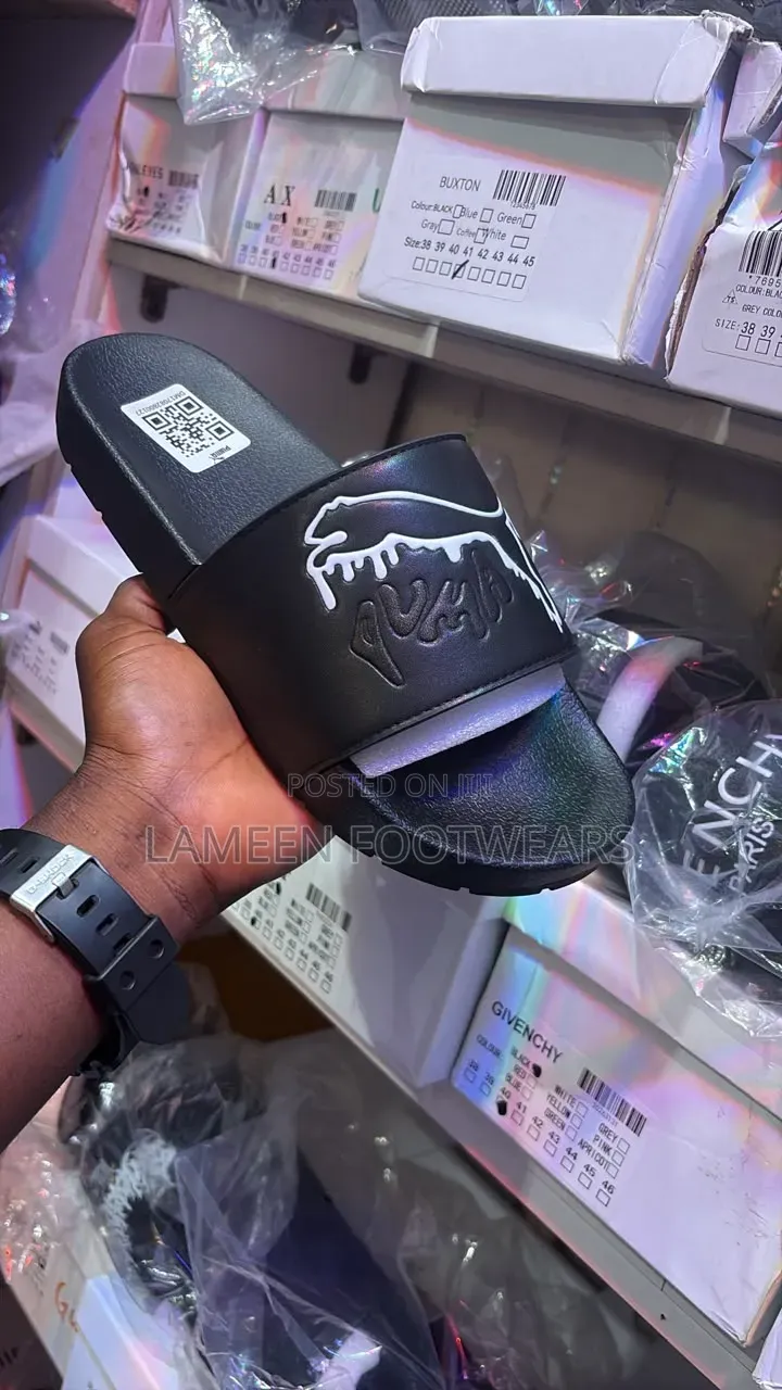 Premium Unisex Carton Slides, Comfortable and Durable