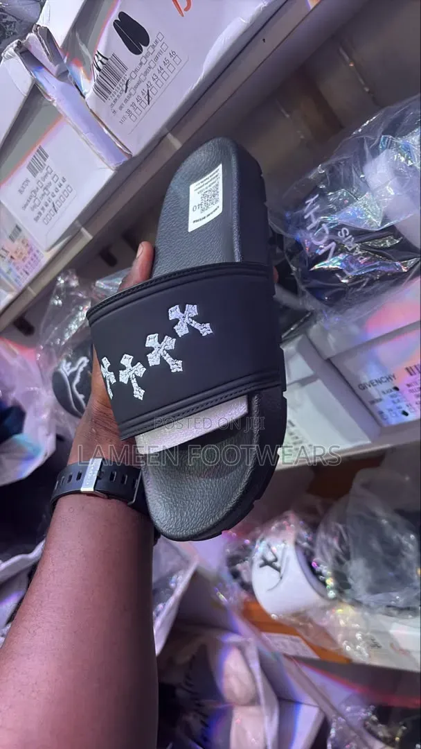 Premium Unisex Carton Slides, Comfortable and Durable