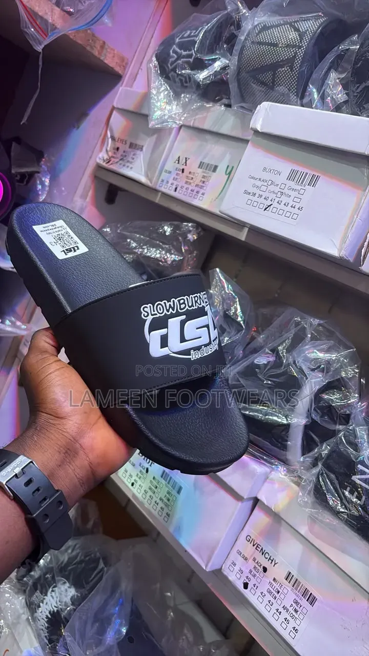 Premium Unisex Carton Slides, Comfortable and Durable