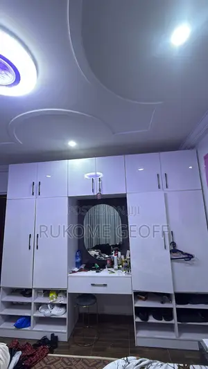 4 Months Use Wardrobe