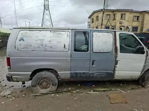 Ford E350 2003 Grey