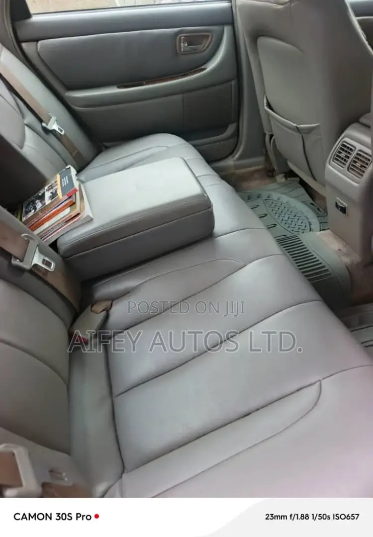 Toyota Avalon 2003 Silver