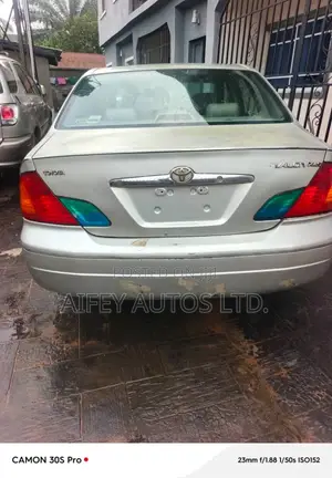 Toyota Avalon 2003 Silver